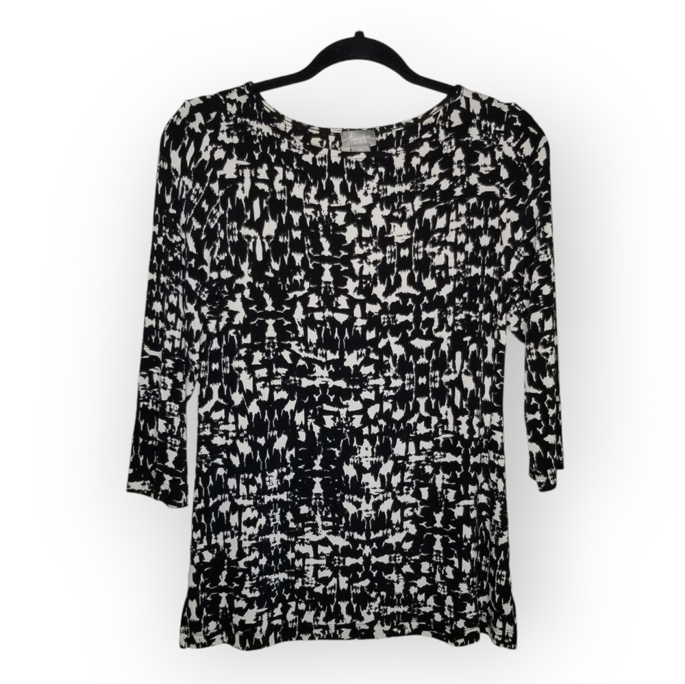 Chico's Travelers black and white abstract print blouse stretch size 0 Small